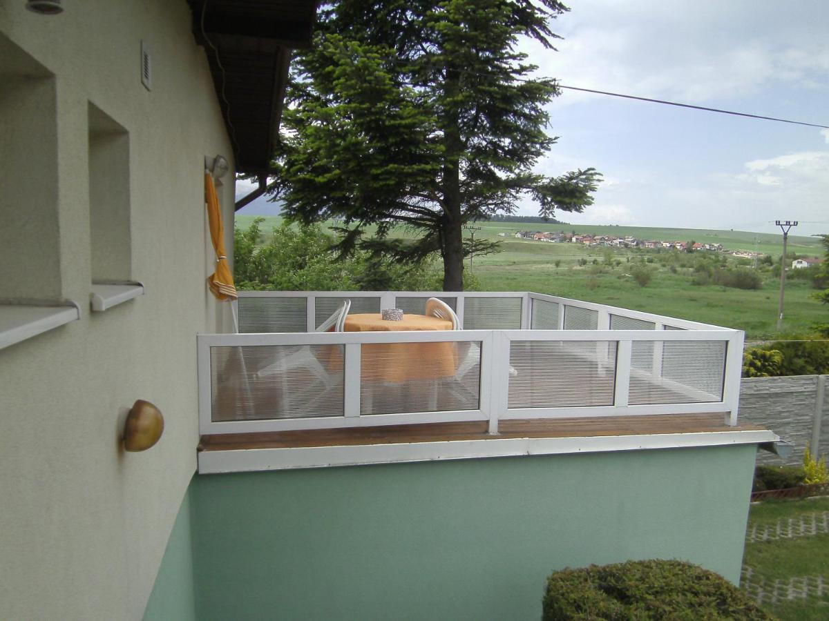 Apartman Ludmila Huncovce Zewnętrze zdjęcie